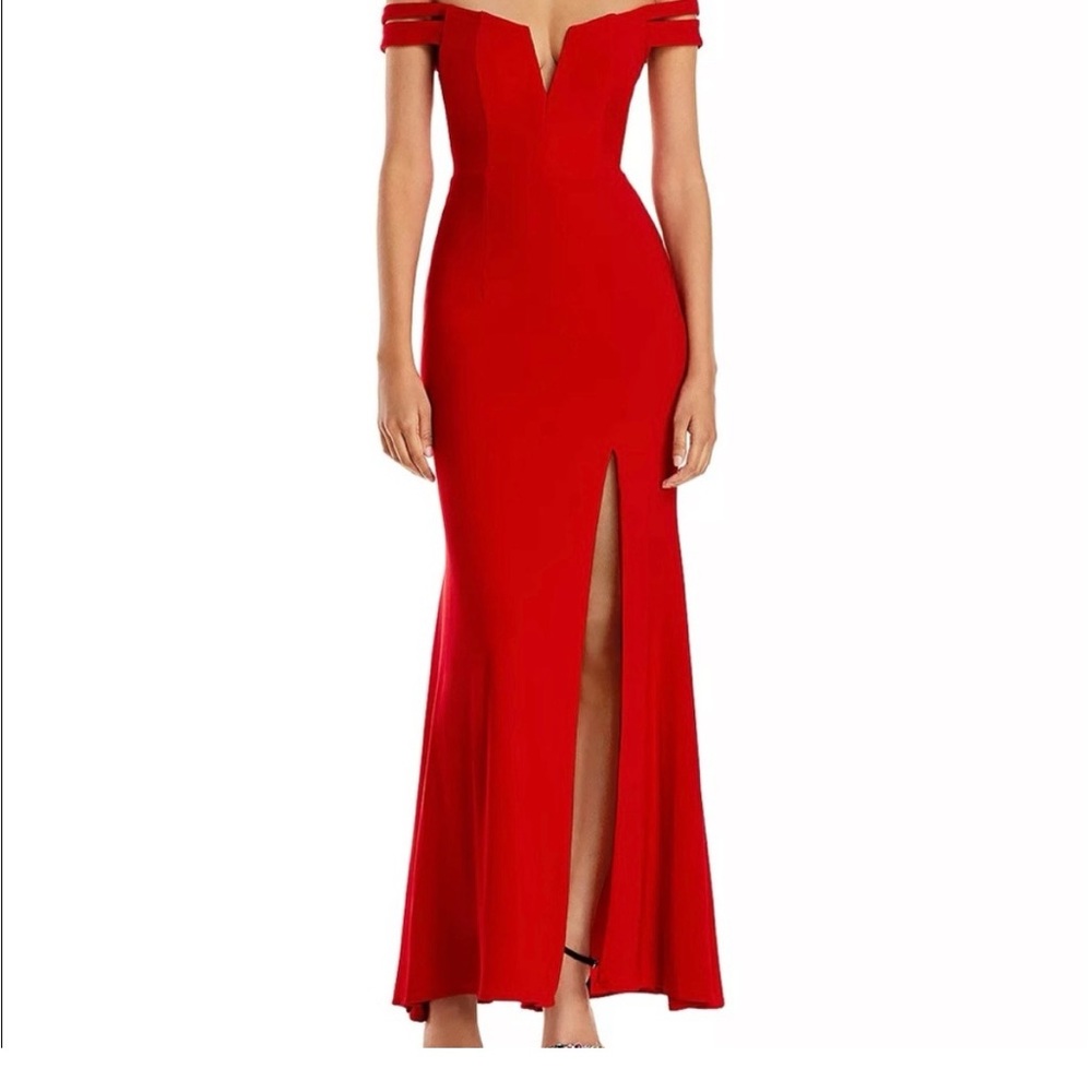 Xscape Women’s Long off the Shoulder Dress